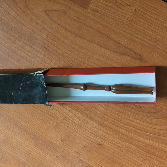 Luna Lovegood wand from Harry Potter - Picture 7 of 9